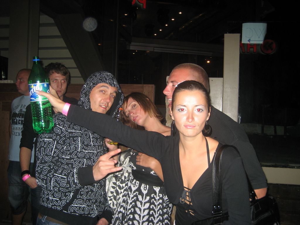 i/Kranj/Absolvent08/07-BlackWhiteParty/absolvent 1873.jpg